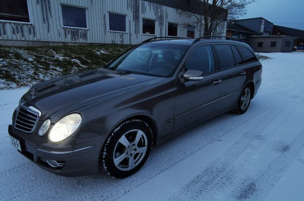 Mercedes Benz E 280 T Cdi Elegance Mercedes-Benz E 280 T CDI 4MATIC 5G-Tronic Av - såld eller borttagen