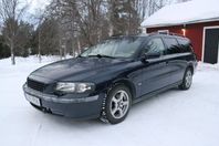 Volvo V70 2.4 - Avställd, körförbud sedan 2023-11-01 