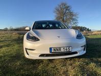 Tesla Model 3 Performance