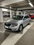 Skoda Octavia Kombi 1.6 TDI Ambition, nyskattad & nybesiktad