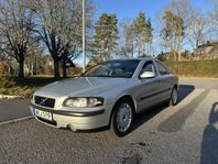 Volvo S60 2.4 ny besiktad, ny kamremsats, ny servad