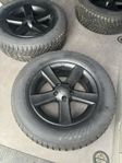 VW Tiguan Vinterdäck DUBB 215/65 R16 !!!NYA!!!