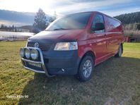 Volkswagen Transporter T28 2.5 TDI automat lång