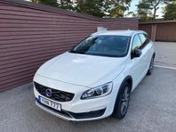 Volvo V60 Cross Country D3 Summum