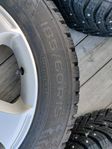 Nästan nya Nokian Hakkapeliitta 10 dubbdäck 185/60R15 