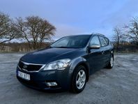 Kia CEED cee'd_sw 1.6 CRDi ECO nybesiktigad kupévärmare