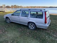 Volvo V70 2.4