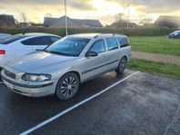 Volvo V70 2.4 7 sitsig Business 