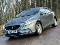 Volvo V40 D2 Momentum Euro 6 - vinterdäck, nyservad