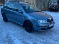 Skoda Fabia Kombi 1.2 dragkrok.  Ny besiktad 