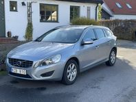 Volvo V60 T3 Momentum Euro 5