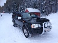 Nissan Navara Dubbelhytt 2.5 4x4