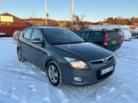 Hyundai i30 1.6 CRDi Ny besiktigad samt ny servad 