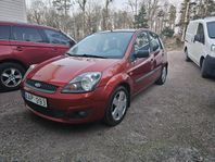 Ford Fiesta 5-dörrar 1.4 drag