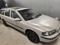 Volvo V70 2.4T AWD