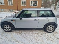 MINI Cooper 2004