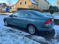 Volvo S60 2.4 Euro 4 Ny besiktad och ny skattat 