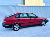 Saab 900 5-dörrar 2.0l Lågmilare Besiktad till Aug 2025