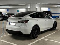 Tesla Model Y Performance m. FSD, vinterhjul och p-sensorer