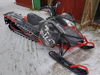 Ski-doo summit X 154" 2014.