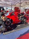 Ducati V2 Roadracing banhoj 