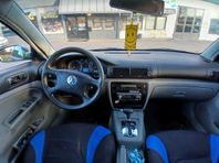  En automatisk Volkswagen Passat 1.8 T TipTronic Euro 4