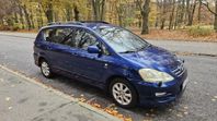 Toyota Avensis Verso 2.0 VVT-i