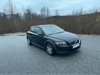 Volvo C30 D2  1.6 diesel Med ny besiktat till 2026-02-28