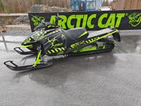 Arctic cat R-M nyskick låga mil