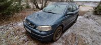 Opel Astra Besiktigad, skattad + 1 extra reservdelsbil.