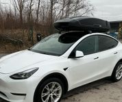 Takräcken uthyres till Tesla Model Y