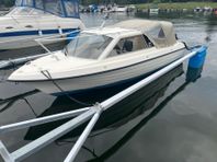 Bella 551 HT i mkt gott skick med 70 Hk Evinrude (97)