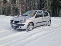 Renault Clio 5-dörrars 1.2L M&K. storservice 11455 mil