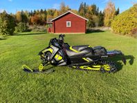 Polaris Switchback Assault 850 144, 42 mil, nyskick (2019)