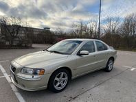 Volvo S60 2.4 170hk nybesiktad!