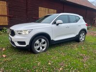 Volvo XC40 T2 Momentum  aut, drag, v-däck, back kamera, navi