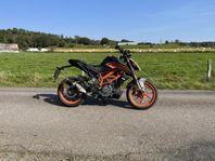 KTM Duke 125 