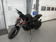 KTM 1290 Super Duke R 