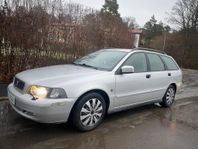 Volvo V40 2.0T Ny besiktad (Automat)