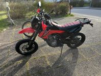 Honda CRF250M super moto