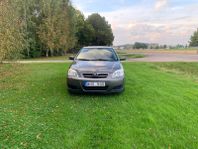 Toyota Corolla 1.6 , Låg mil , Ny bes