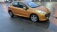 Peugeot 207  1.6 nyskatt,LÅGA mil, besiktigad vinterdäck dub