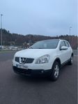 Nissan Qashqai 2.0 4x4 Euro 5 -panoramatak -NYBESIKTAD