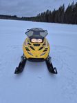 Skidoo summit x 800 01