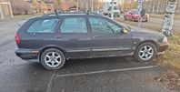 Volvo V40 1.6 Euro 3 (reservdelsbil)