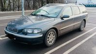 Volvo V70 d5 nybes i dag ,lastbilsreggad 