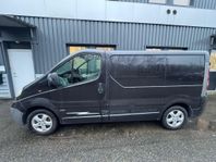 **Defekt** Opel Vivaro Skåpbil 2.9t 2.5 CDTI