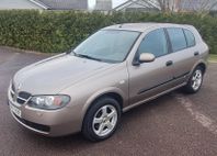 Nissan Almera 5-dörrar 1.5 Lågmilare