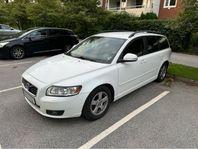 Volvo V50 D2 Momentum Ny besiktad 