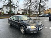 Toyota Camry 2.2